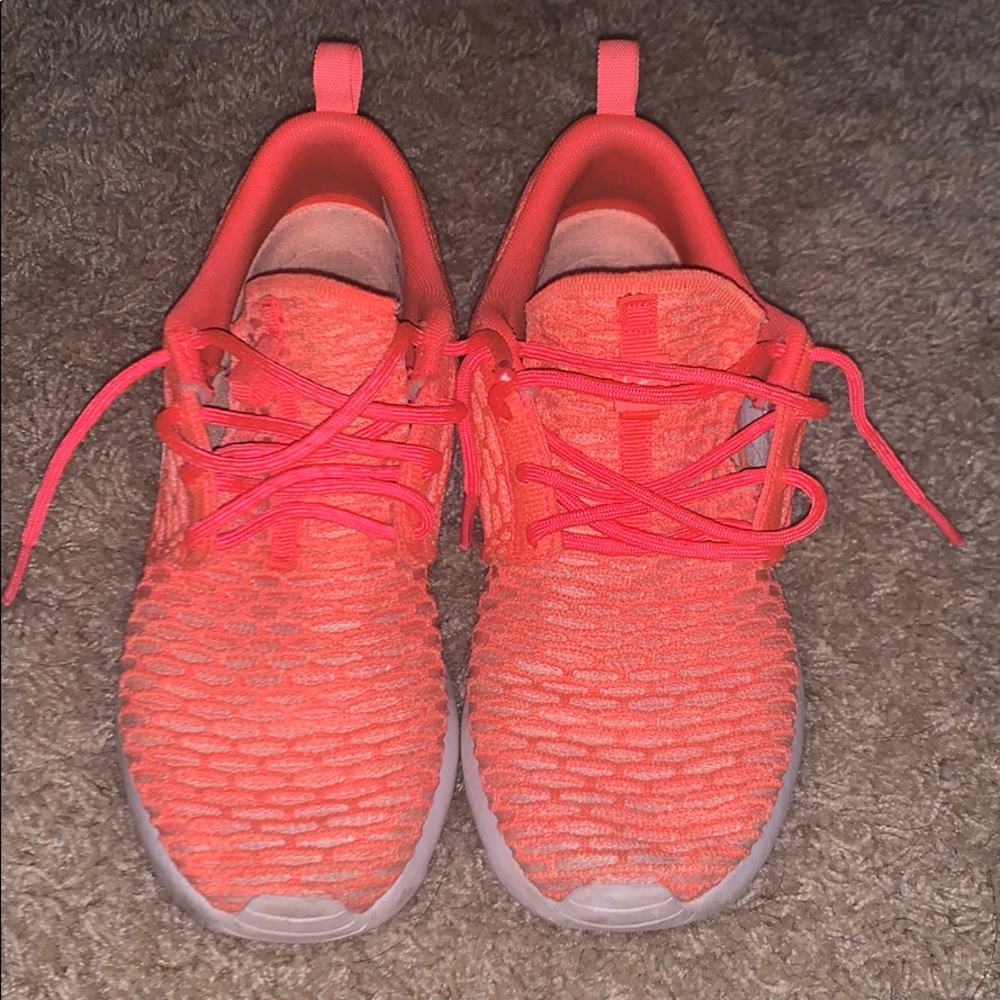 Pink Nike Roashes